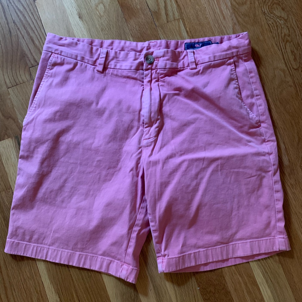 Vineyard Vines men’s Nantucket red breaker shorts